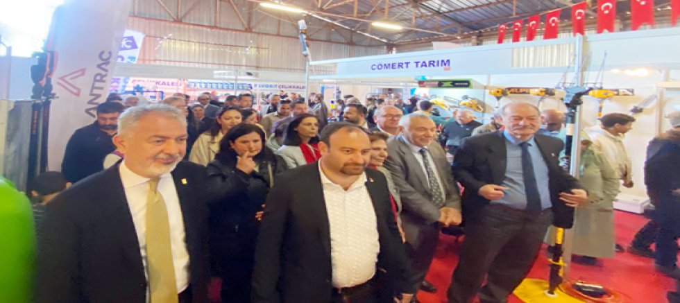 CHP HEYETİ FUAR AÇILIŞ TÖRENİNE KATILDI