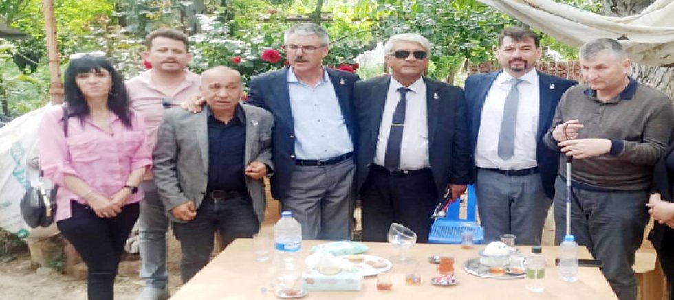 GÖRME ENGELLİLERE BEYAZ BASTON DAĞITTILAR…